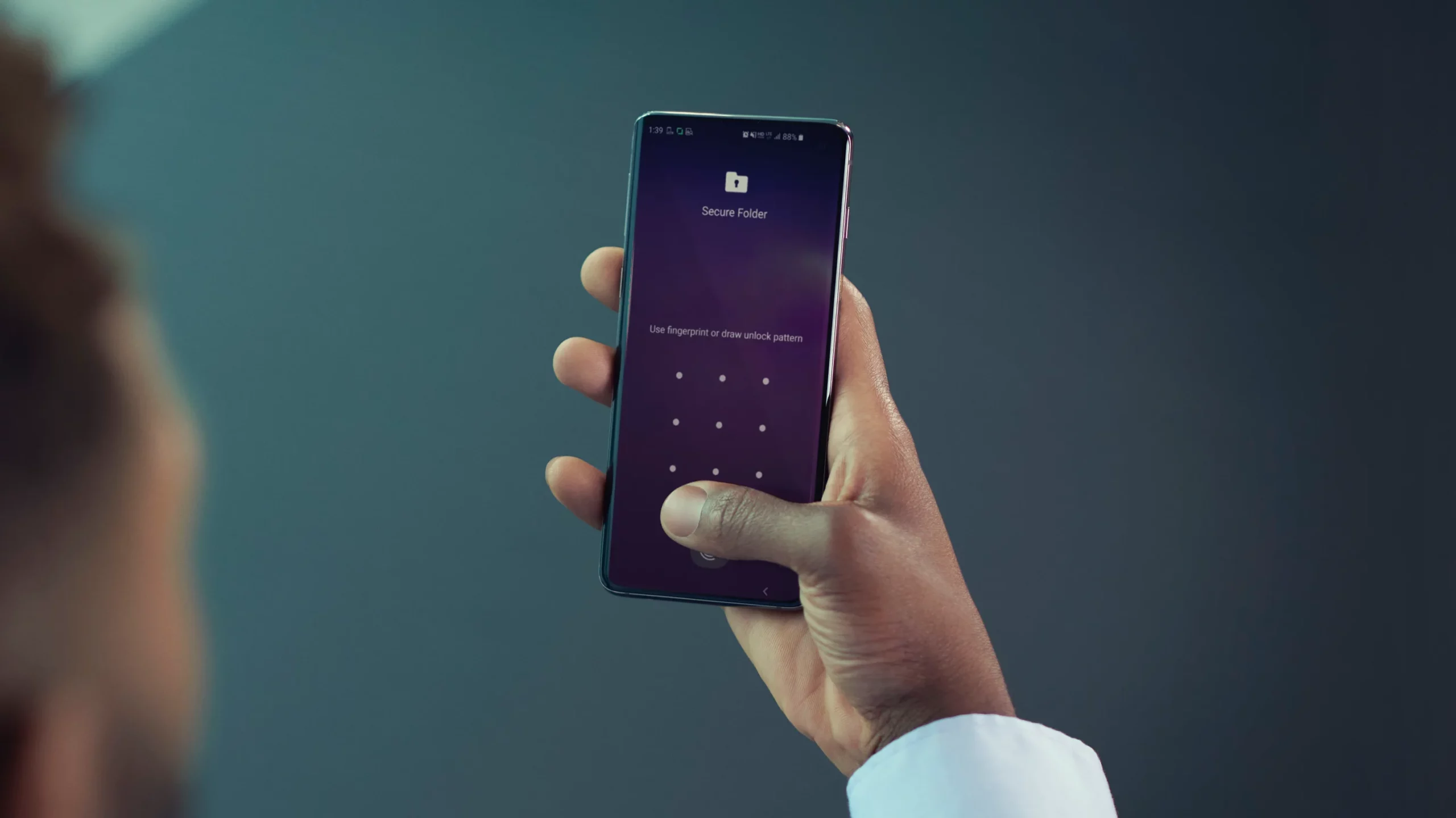 Samsung détaille la mise à jour de sécurité de décembre 2023 avec 66 ...